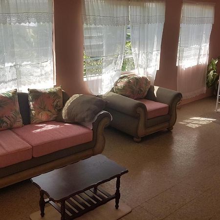 Ferienwohnung Rain Bridgetown Exterior foto